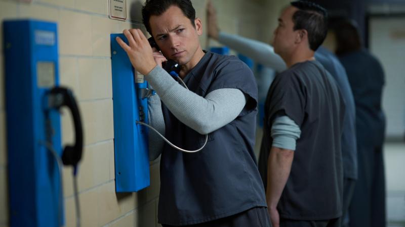 SERIES. Michaël Roskam gaat undercover in ‘Black Bird’: «Een psychiatrische gevangenis is de hel op aarde»