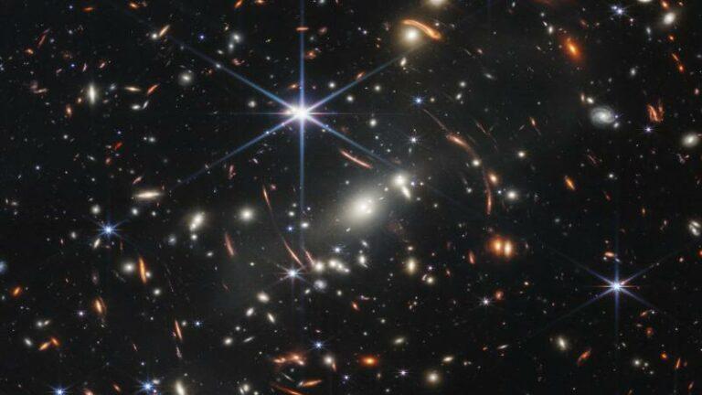 NASA maakt ‘diepste’ beeld van universum: «13 miljard jaar terug in de tijd»