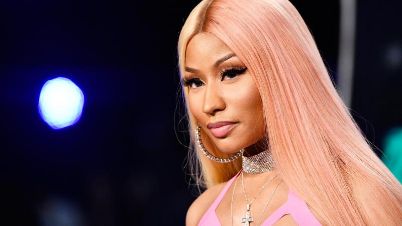 Spontane meet & greet met Nicki Minaj loopt uit de hand (video)