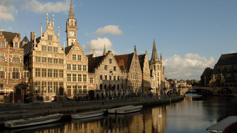 53-jarige man in het water gegooid aan de Lousbergskaai in Gent: verdachte gearresteerd