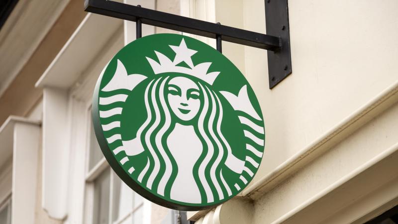 Starbucks sluit vestigingen om «veiligheidsredenen», maar daar hebben werknemers twijfels over