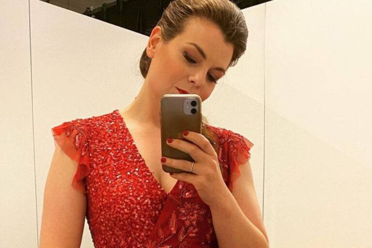 Astrid Stockman reageert op ‘pikant’ voorstel van fan: “150.000 euro!” (foto’s)
