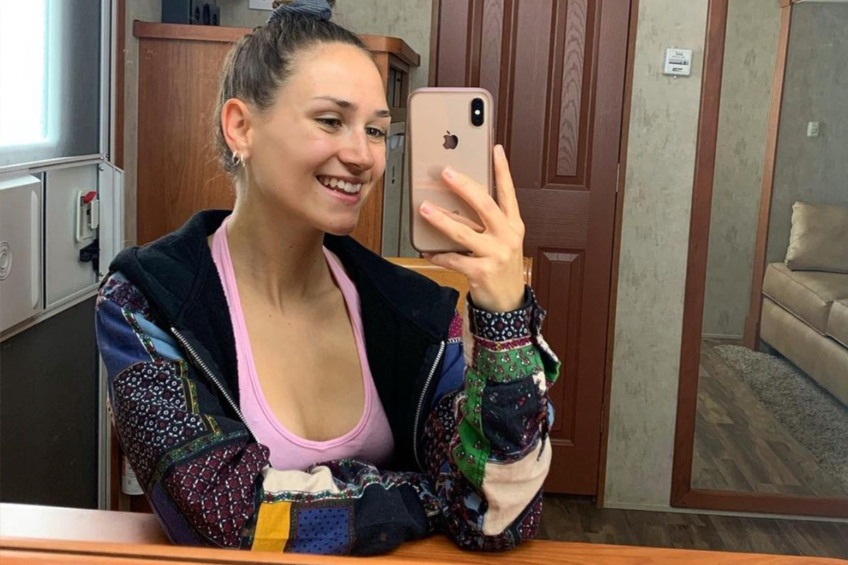 “Mannen zeggen dat ik te knap ben om aseksueel te zijn, maar ik zou gelukkig zijn zonder ooit nog seks te hebben”