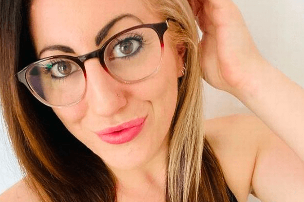 Vrouw geeft toe: “Ik was razend op mijn man toen hij suggereerde dat ik lesbisch was… tot ik het zelf ook besefte” (foto’s)