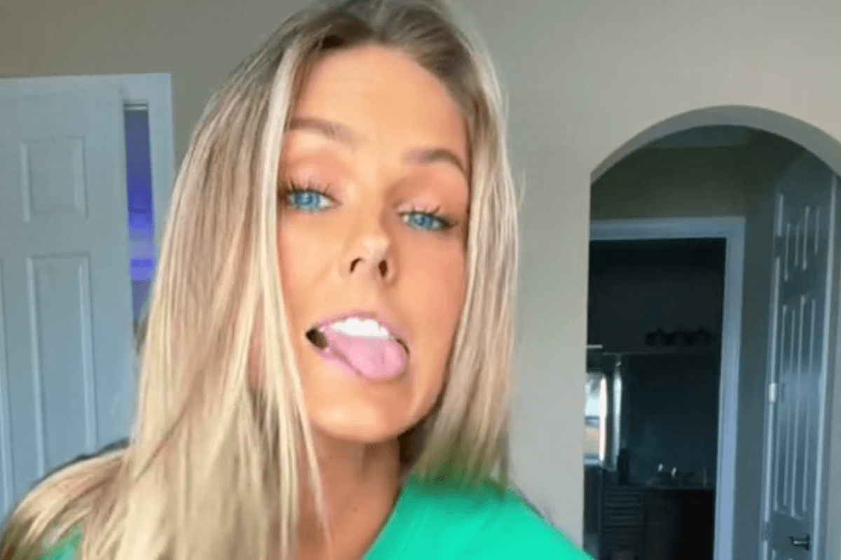 Polyamoreus koppel gaat viraal op TikTok: “Dingen die ik doe wanneer mijn man intiem is met zijn andere vriendin” (video’s)