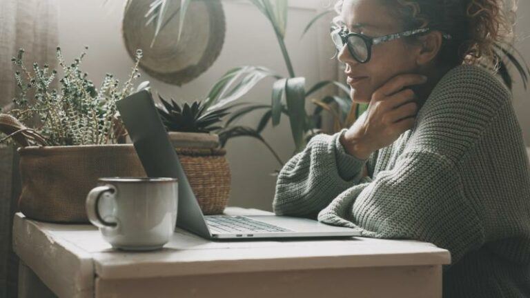 Verlof van collega’s zorgt voor stress: 4 op 10 werknemers ervaren extra werkdruk