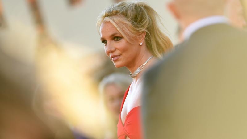 It’s Britney b*tch: Britney Spears maakt muzikale comeback met Elton John