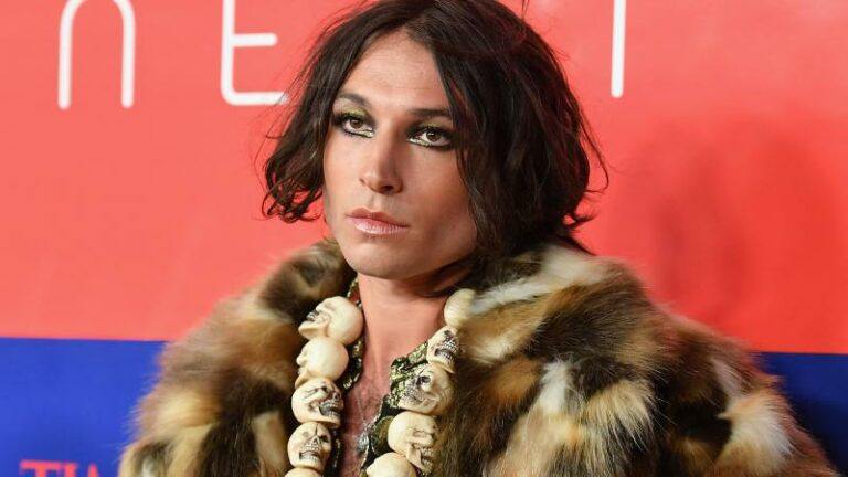 ‘The Flash’-acteur Ezra Miller wordt nu ook beschuldigd van inbraak