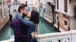 Italië richt «romantische zones» in waar het «verplicht» is om iemand te kussen