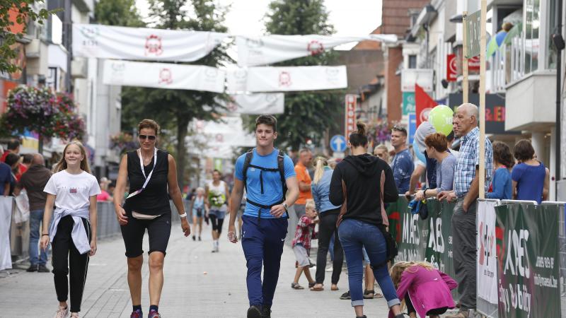 Dodentocht voor het eerst in 53 jaar ingekort door hitte: geen 100, maar 65 km
