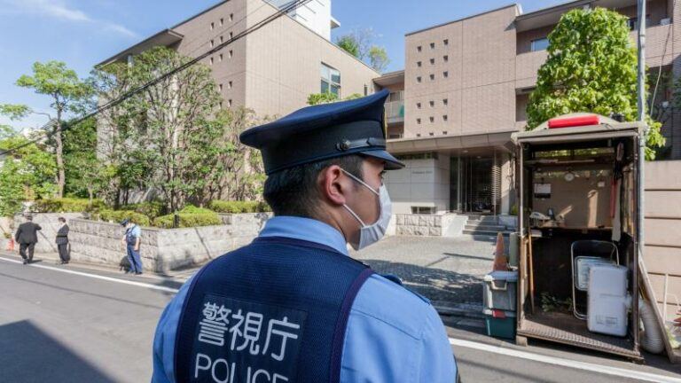 BIZAR. Japanse tiener steekt op straat twee mensen neer «omdat ze doodstraf wil»