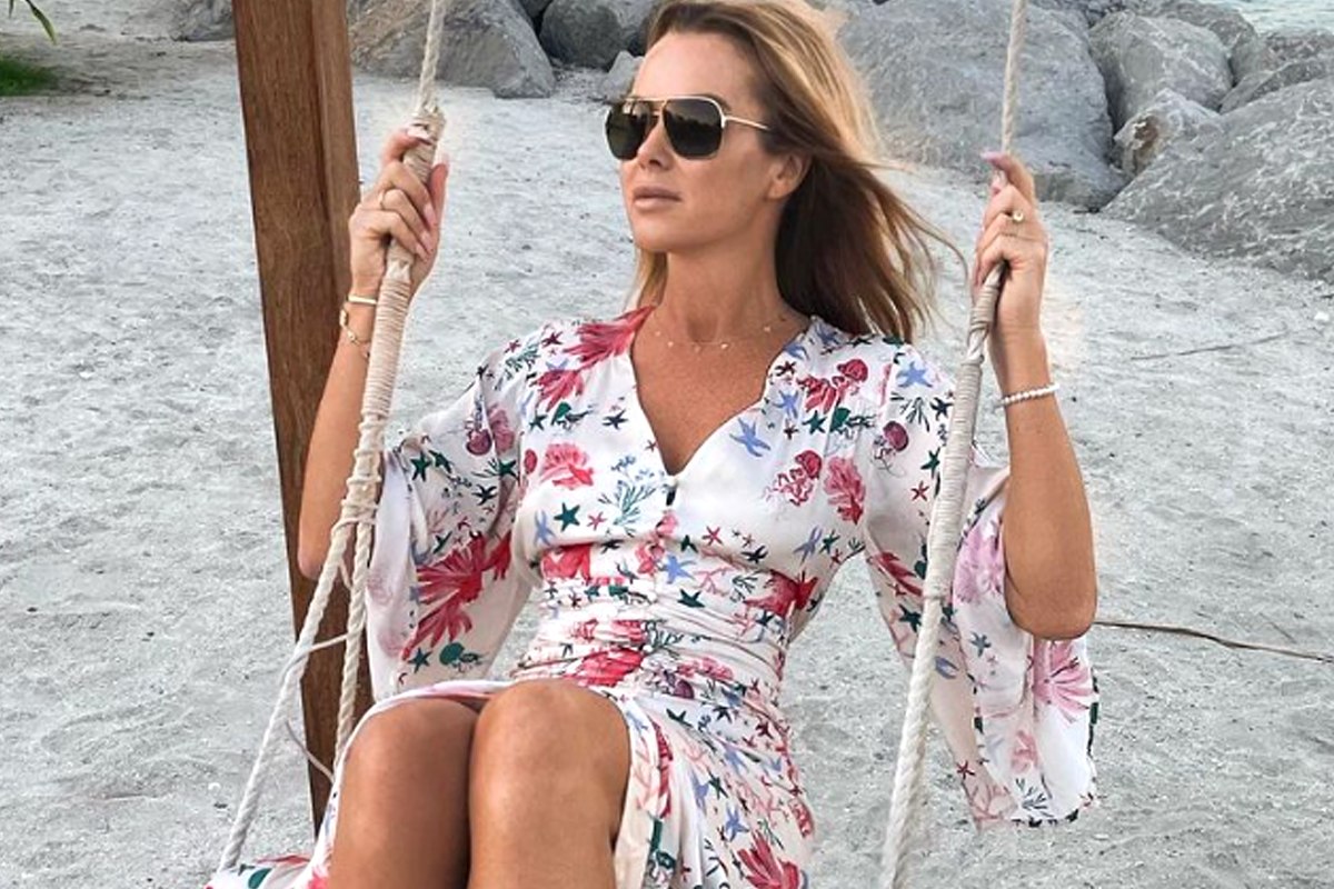 ‘BGT’-jurylid Amanda Holden neemt selfie met haar dochter. Fans reageren: “Ze is jouw dubbelgangster!” (foto)