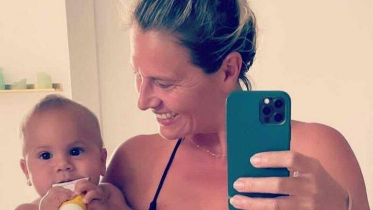 Nathalie Meskens – mama van twee – verbaast volgers met bikinifoto: «Zo strak, hoe doe je het?!»