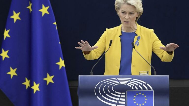 Von der Leyen: «Afroming overwinsten energiebedrijven moet meer dan 140 miljard euro opleveren»