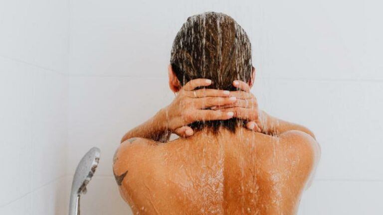 «Welk lichaamsdeel je als eerste wast onder de douche zegt veel over je persoonlijkheid»