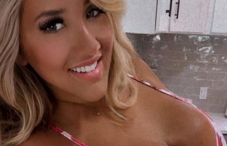 Knappe mama van vier geeft critici lik op stuk: “Mijn OnlyFans is nu de familiebusiness geworden” (foto’s)