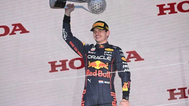 Verstappen kan het zelf amper geloven: «Ben ik wereldkampioen?»