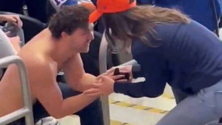 Man vraagt vriendin ten huwelijk voor duizenden mensen, maar…: «Dát zag hij niet aankomen!» (video)