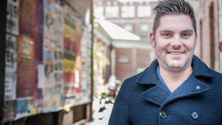 Jeroen Meus zit bijna jaar na overlijden broer nog heel diep: «Ik zal de rest van mijn leven blijven rouwen»