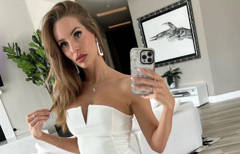 “Mijn papa was over zijn toeren toen ik voor een carrière als erotische actrice koos. En daarna werd hij mijn manager!”