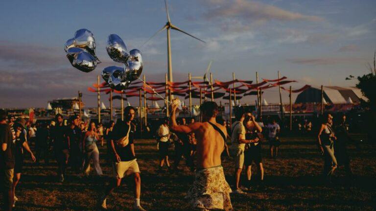 Dour Festival kondigt eerste namen én gloednieuw rockpodium aan voor 2023