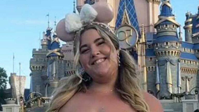 Vrouw onder vuur wegens outfit in Disney World: «Ongepast in het bijzijn van kinderen!» (foto)