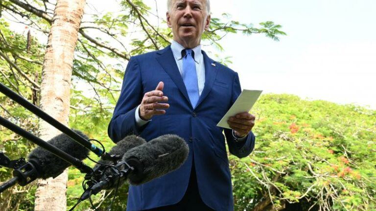 Biden na raketinslag in Polen: «Onwaarschijnlijk dat raket gelanceerd is vanop Russisch grondgebied»