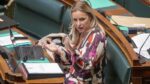 Eva De Bleeker neemt ontslag uit regering-De Croo na fouten in begroting