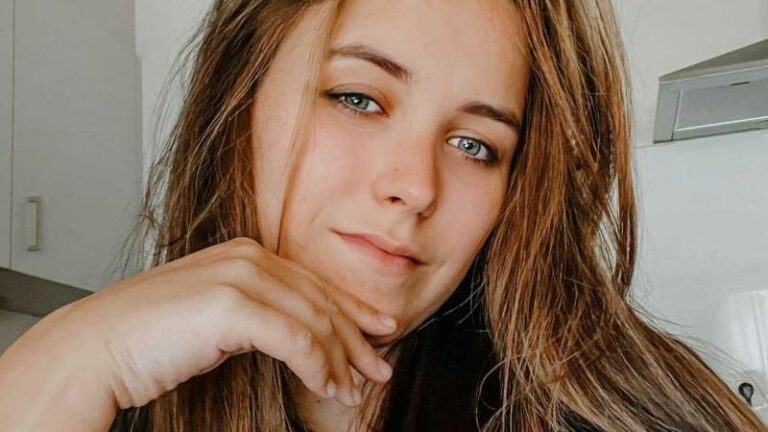 Hanne uit ‘Boer zkt Vrouw’ opgenomen in het ziekenhuis: «Bloed stroomde uit mijn oor»