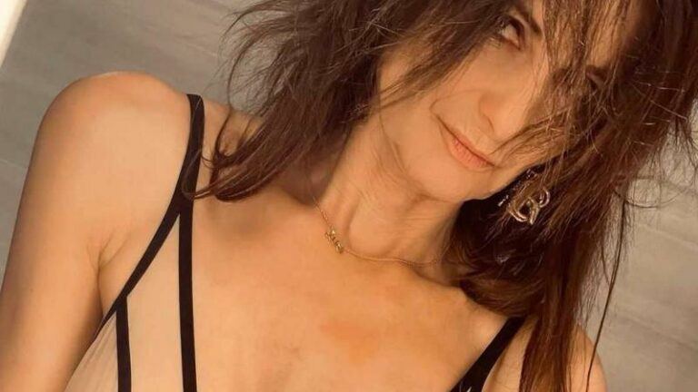 Katia Alens verbaast volgers in doorzichtige lingerie: «Je ziet er nog altijd 30 uit» (foto)