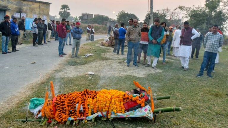 WTF. Minstens 37 doden na drinken versneden alcohol in India