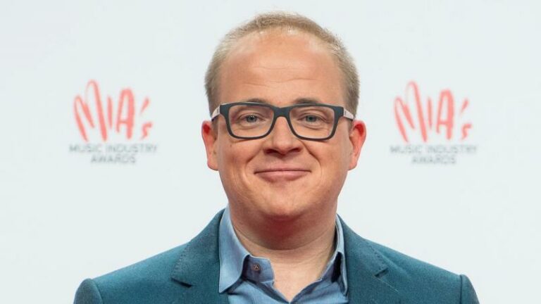 Sven de Leijer opnieuw papa geworden, jaar nadat hij kindje verloor: «Ouders en zoon stellen het goed»
