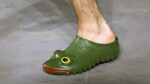 De Frog Clog: de kikker maakt zijn comeback op de catwalk