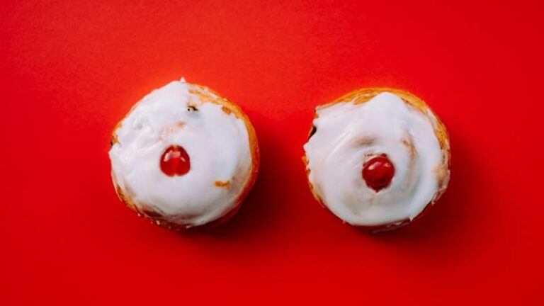 #FreeTheNipple: Toezichtsraad roept Instagram op om regels rond vrouwentepels te herzien