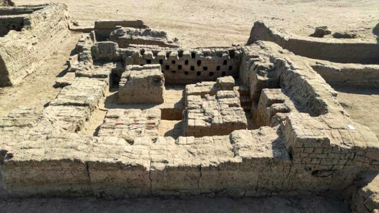 WOW. «Volledige Romeinse stad» ontdekt in Egypte
