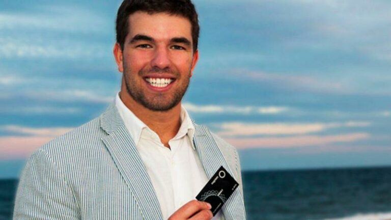 Brein achter geflopte Fyre Festival lanceert nieuw project, ex-werknemers slaan alarm