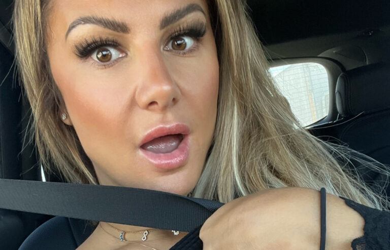 “Ik ben zo knap dat mannen maar niet kunnen stoppen met me te versieren in de fitness” (foto’s)