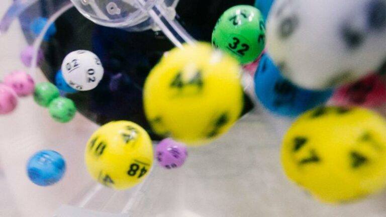 Dit doen mensen (niet) als ze de Lotto gewonnen hebben
