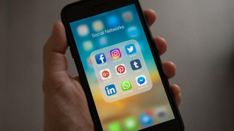 De kracht van digitaal detoxen: hoe een pauze op sociale media je leven kan veranderen
