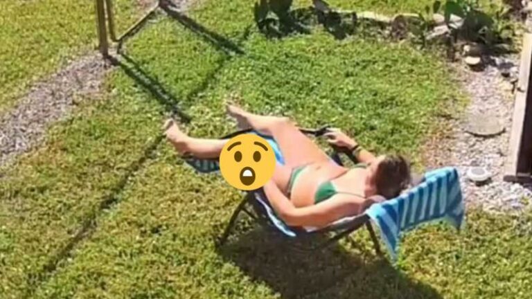 Vrouw ligt rustig te zonnen, maar dan kruipt er iets akeligs over haar been: «Ik zou flauwvallen!» (video)