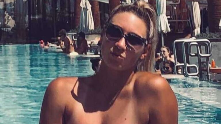 Yanina Wickmayer doet volgers dromen van zomer met bikinifoto: «Wat een knappe mama!»