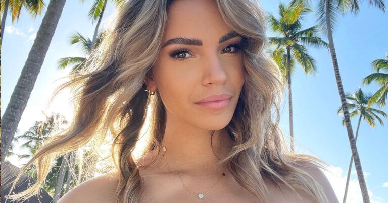 ‘Temptation Island’-presentatrice Monica Geuze pakt uit met bikinifoto: “Zo knap!”