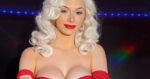 Marilyn Monroe-lookalike razend populair op Instagram en TikTok: “Adembenemend!” (foto’s/video)