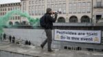 Zestigtal activisten blokkeert ingang van landbouwforum in Brussel