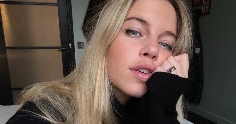 Actrice Bab Buelens verbaast fans met lingeriefoto: “Knap!”