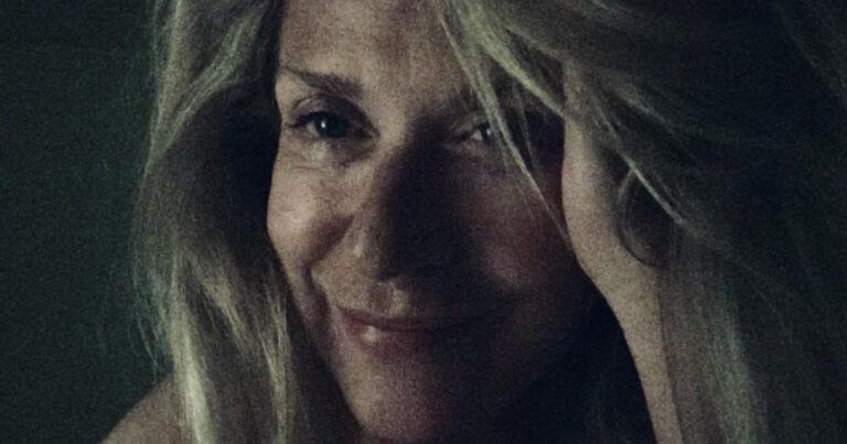 Barbara Sarafian verbaast fans met badpakfoto: “Een bom in het zwembad!”