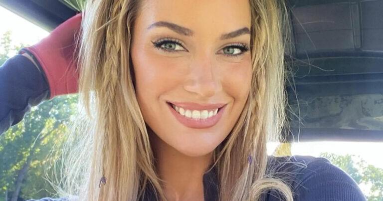 ‘Knapste golfster ter wereld’ poseert in knalrood badpak: “Pamela Anderson 2.0!”