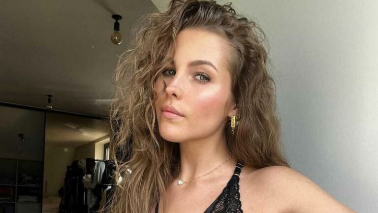‘Temptation’-Donna poseert in doorzichtige lingerie: «Mooi en puur natuur!» (foto)