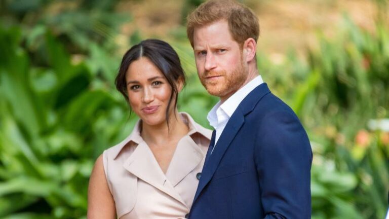 Prins Harry zal zonder Meghan aanwezig zijn bij kroning Charles