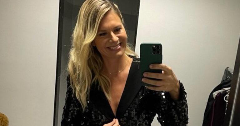 Nathalie Meskens geniet in zomerse outfit: “Jij moet fotomodel worden!” (foto’s)